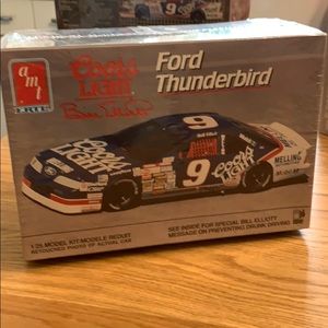 1990 Bill Elliott 1/25 Model Kit
